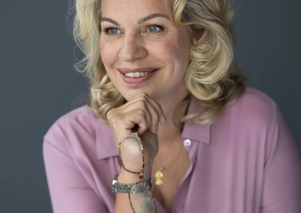 Annejet van der Zijl