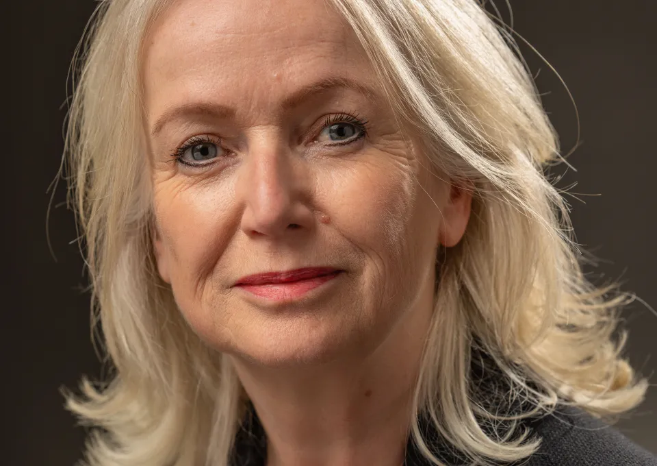 Foto van schrijfster Brigitte de Swart