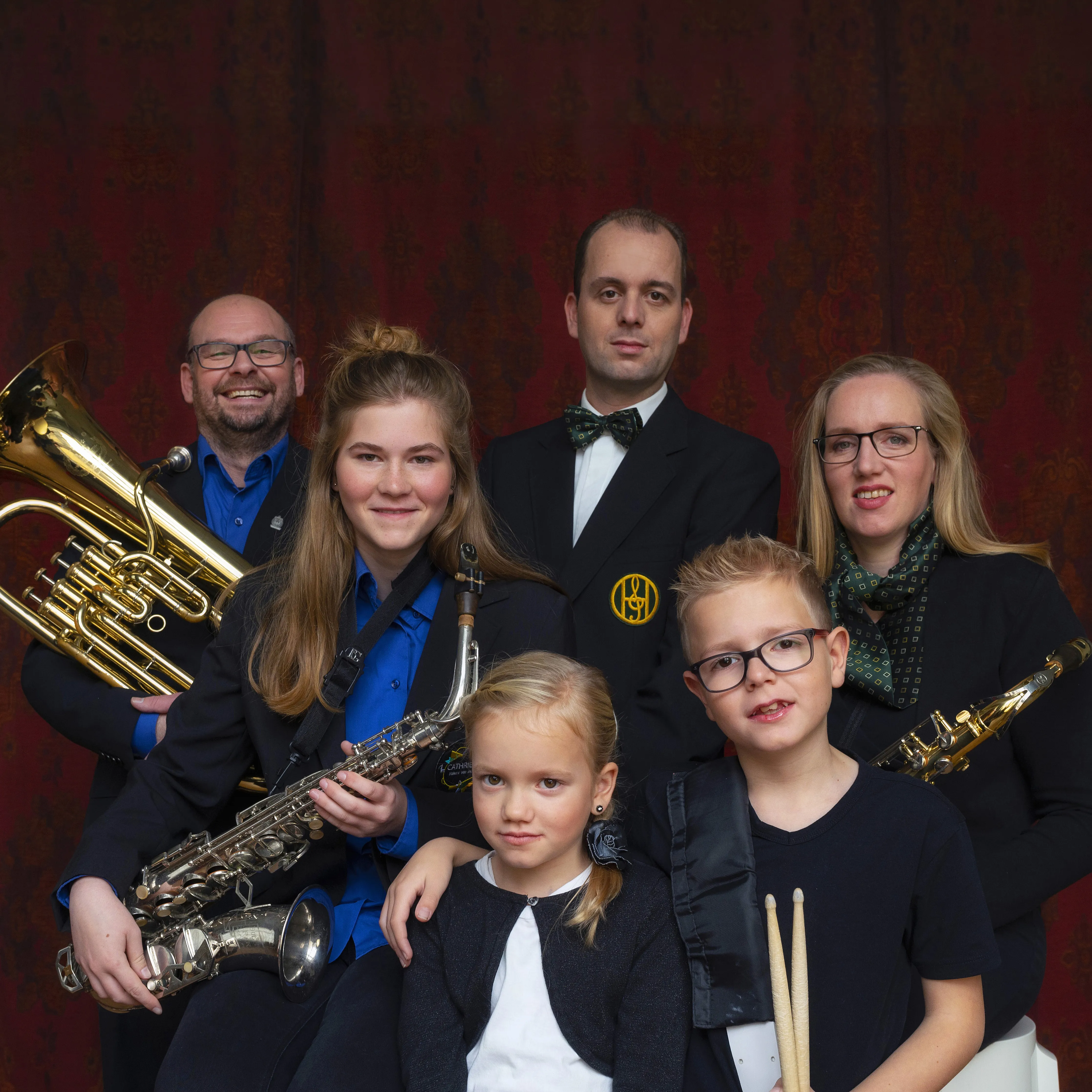 vijf leden muziekvereniging