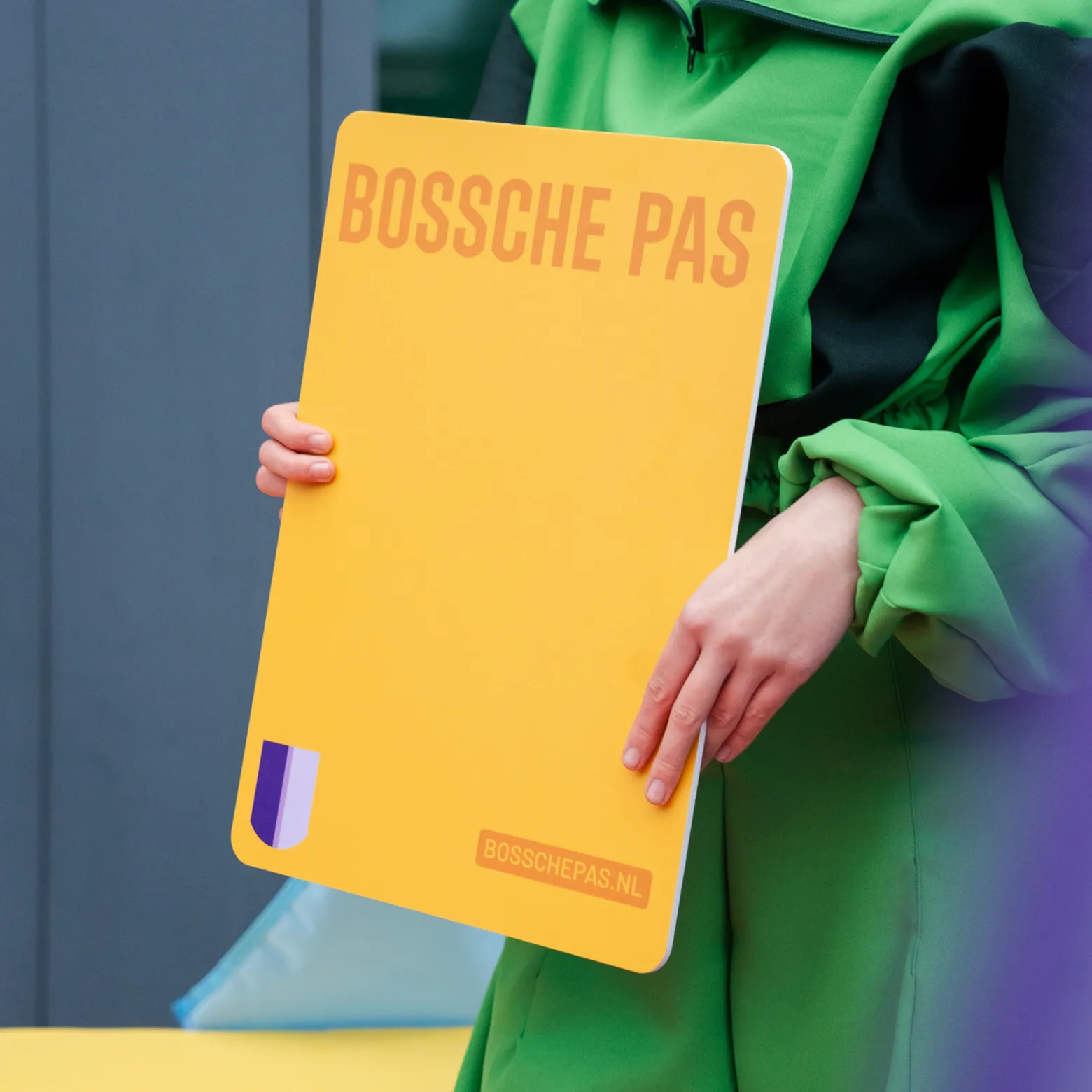 grote bossche pas in handen 