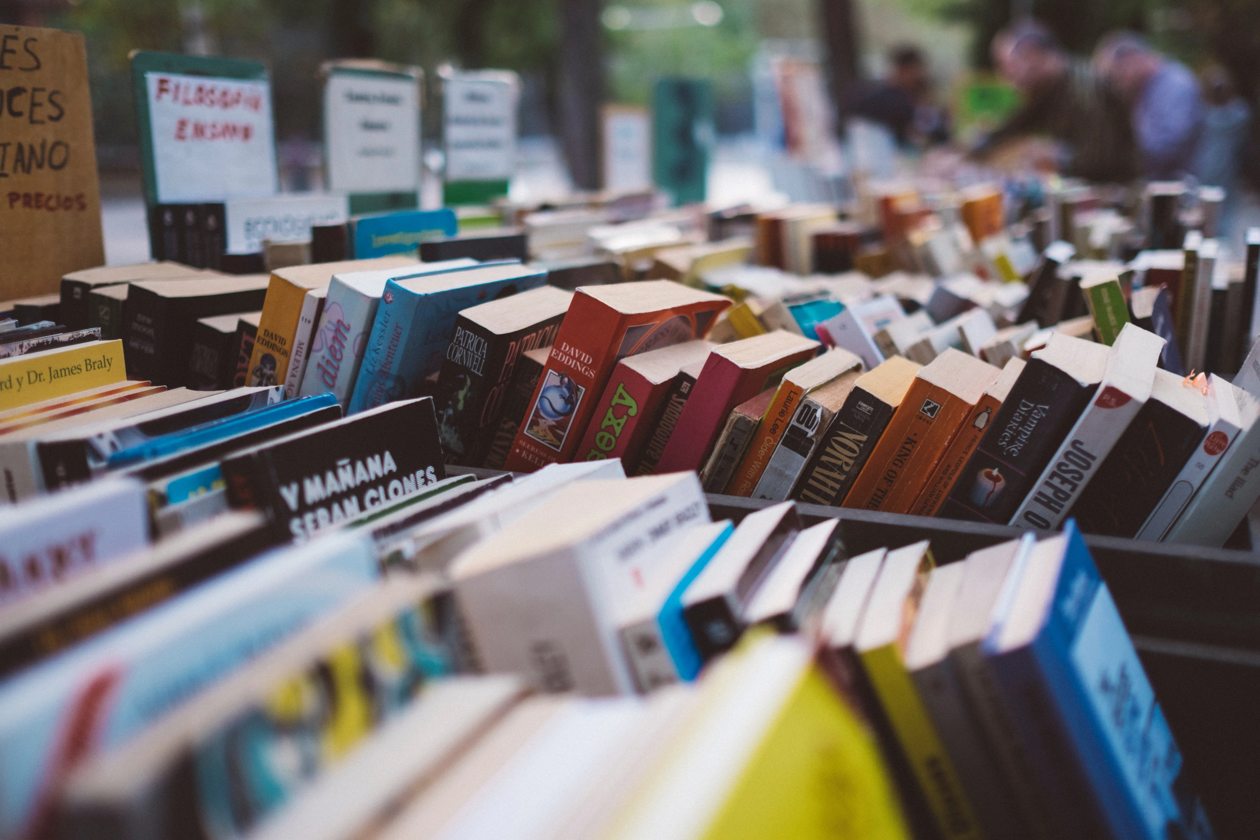 Foto van boekenkraam met boeken