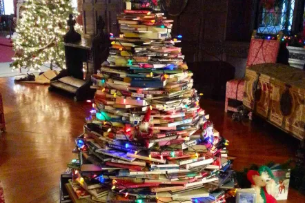 Kerstboom van boeken