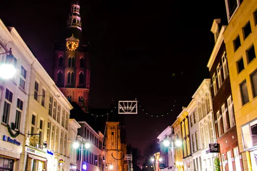 Kerkstraat Den Bosch met op de achtergrond de Sint-Jan