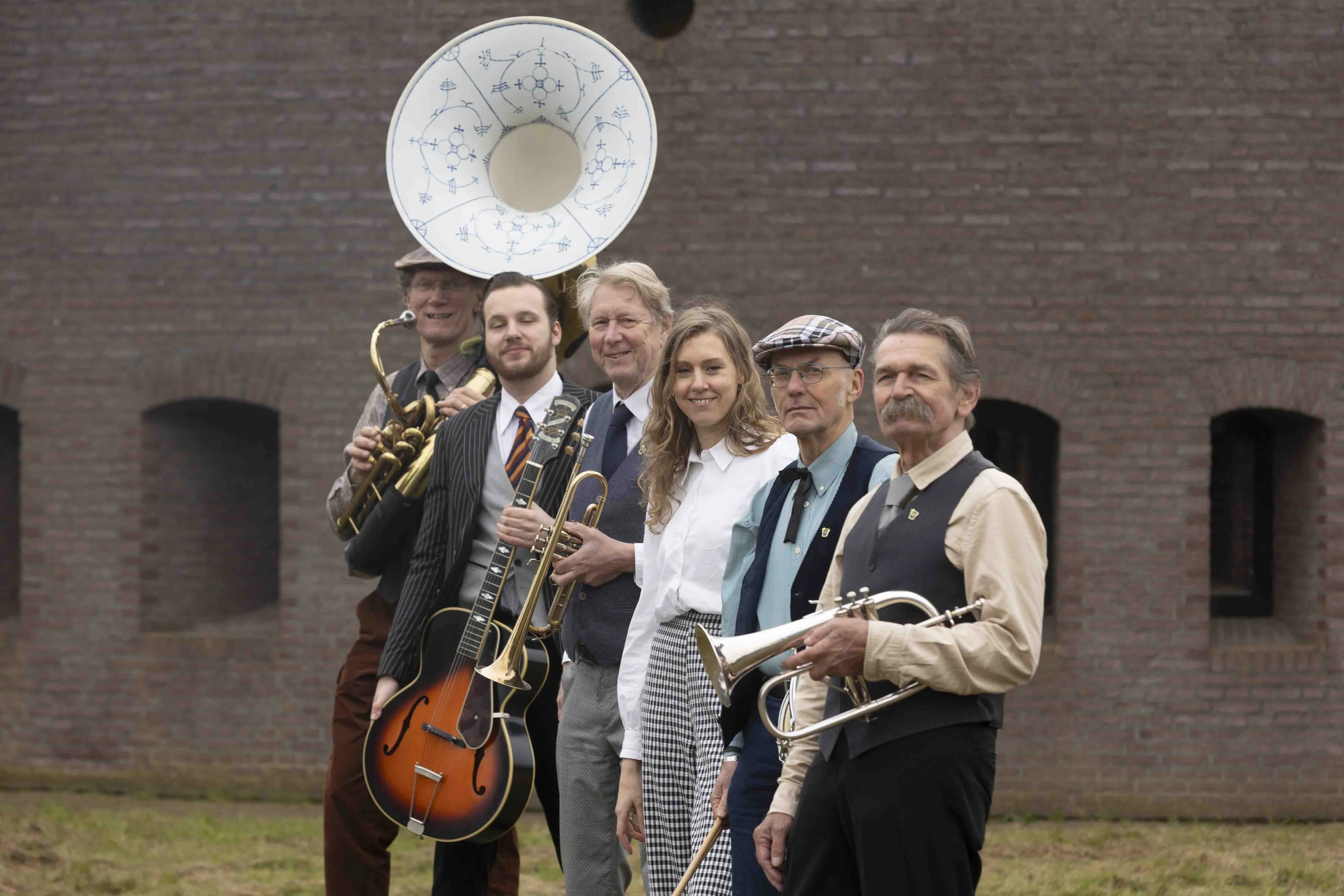 Groepsfoto bandleden Royal Buckets