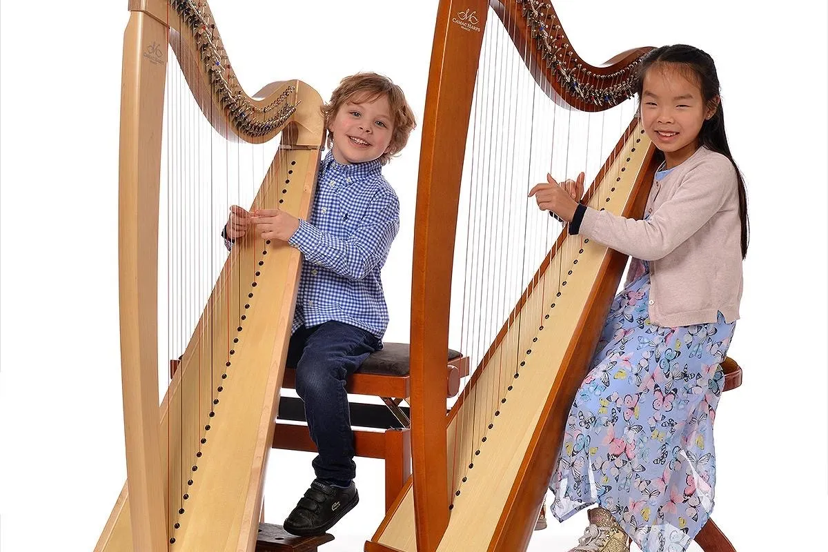 Kinderen met harp