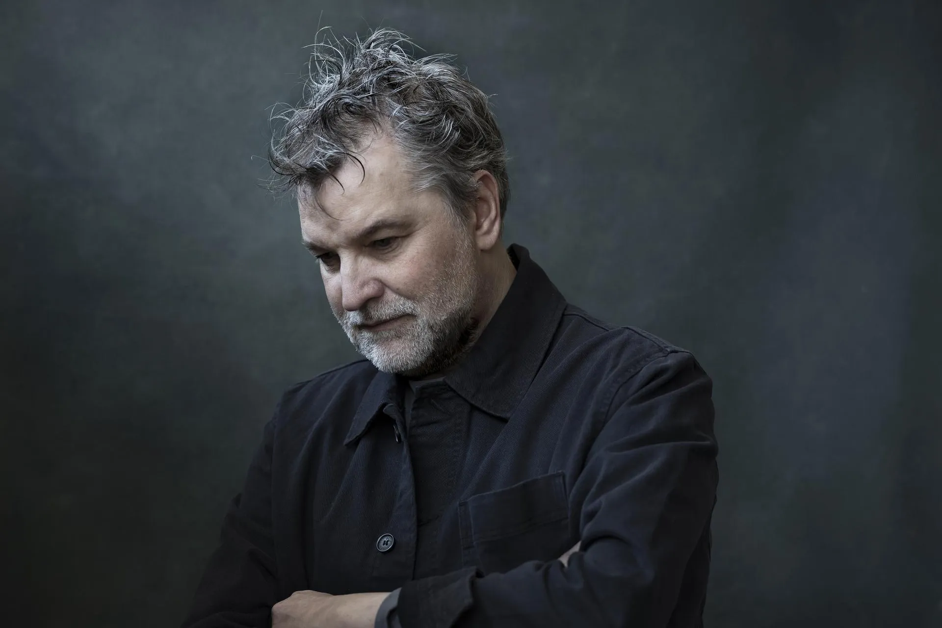 Portretfoto van schrijver Bert Natter