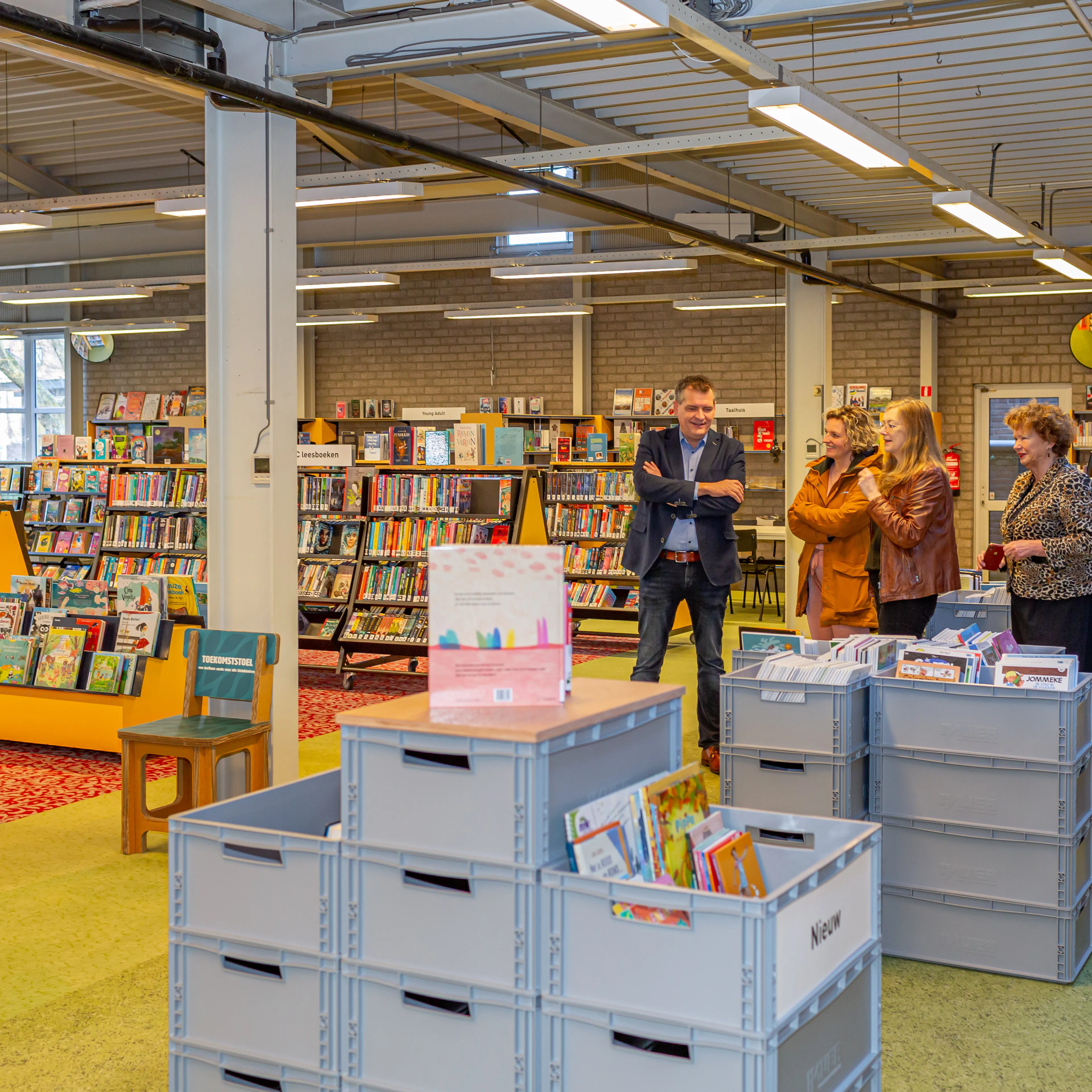 presentatiemeubels in bieb Boxtel