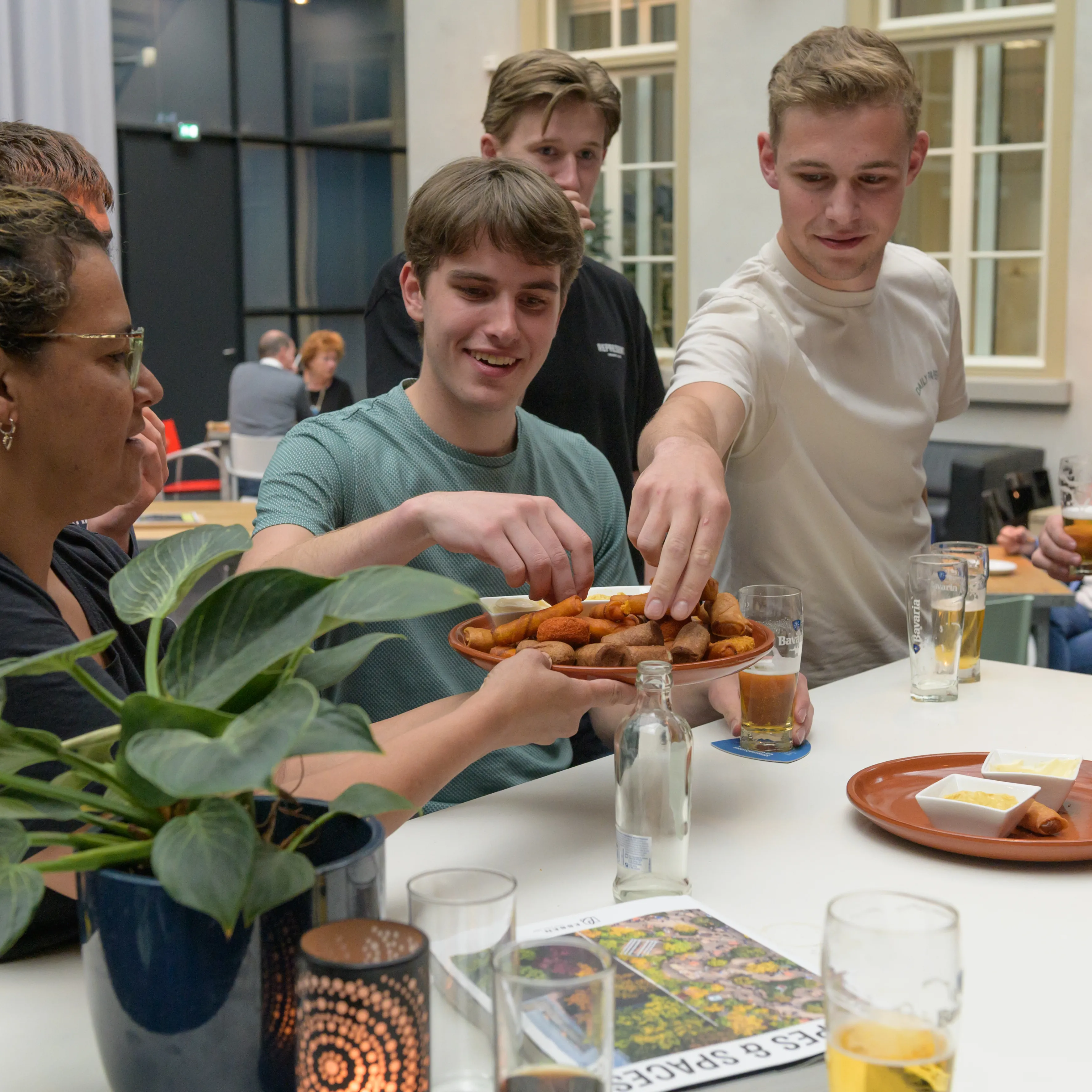 afsluiting met hapjes
