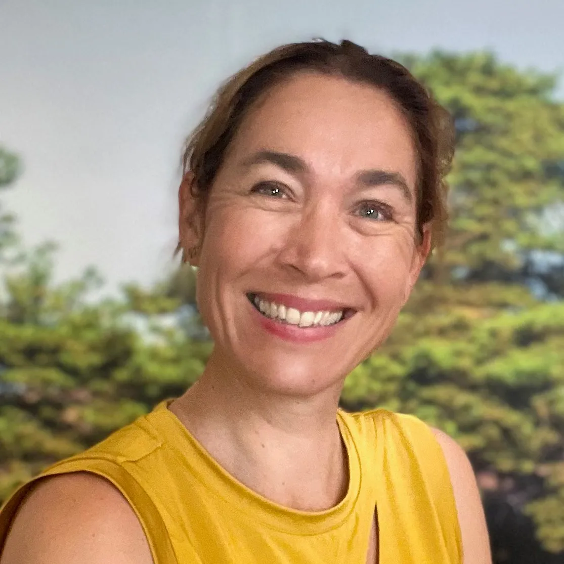 claudy in geel hempje 