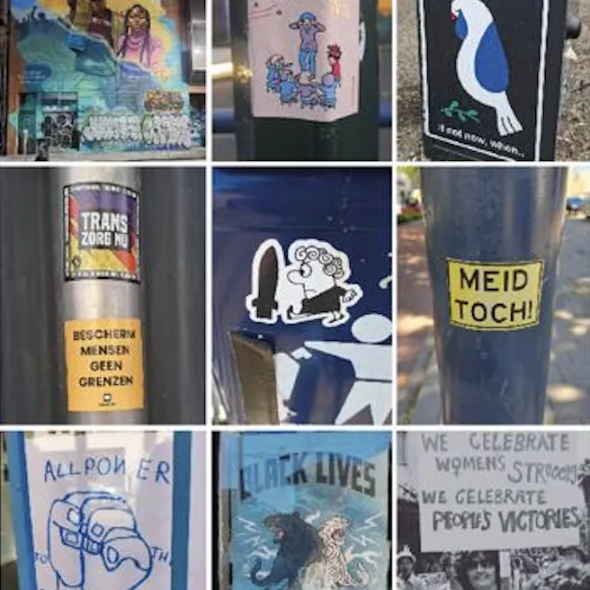 activistische stickers in de publieke ruimte