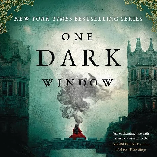 Bookcover One Dark Window. Je ziet een donkere stad, met in het midden een figuur met rode kleding. 