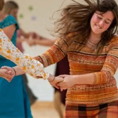 dansende vrouw