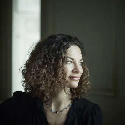 portretfoto van klimaatjournalist Gaia Vince 